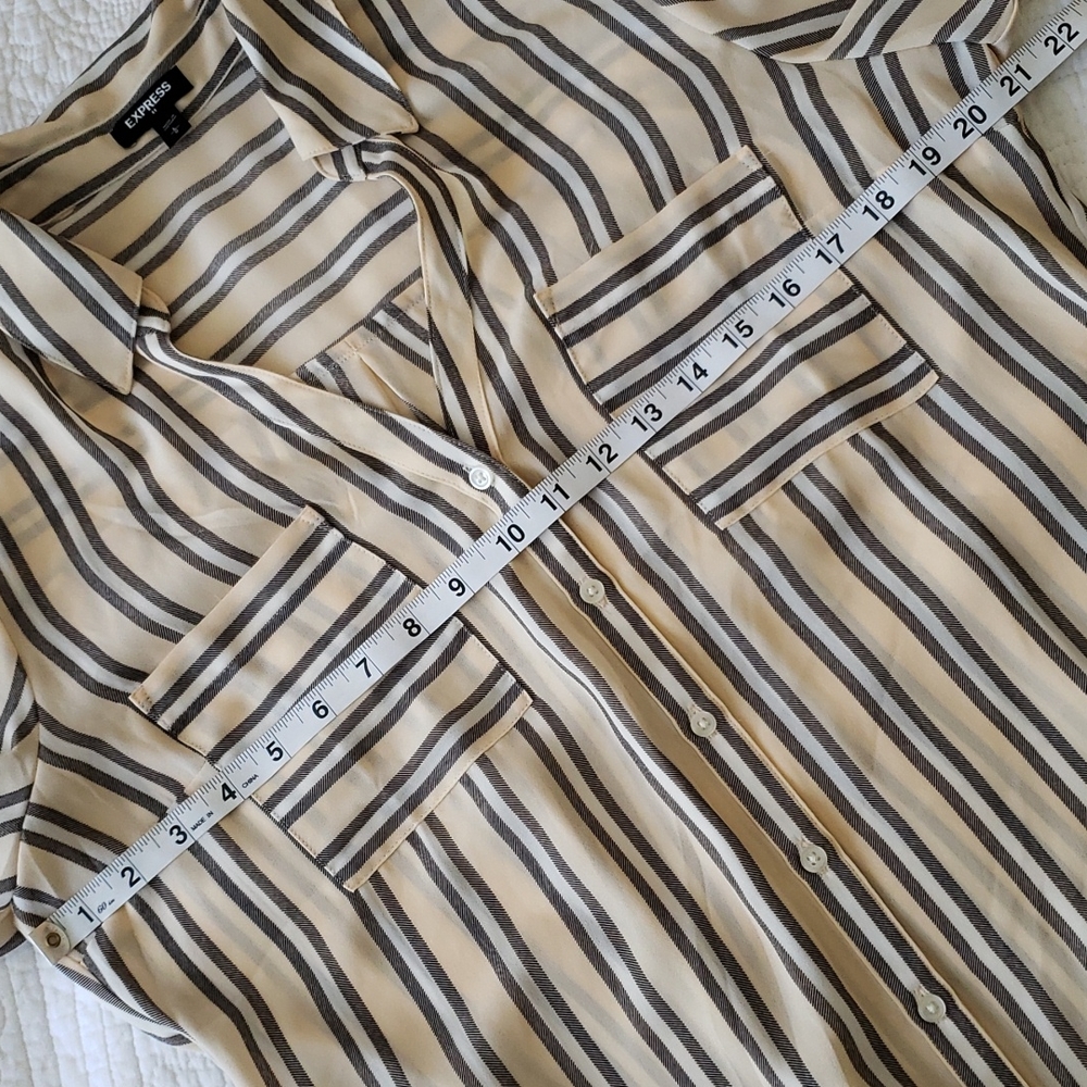 Express Striped Top - Picture 2 of 5